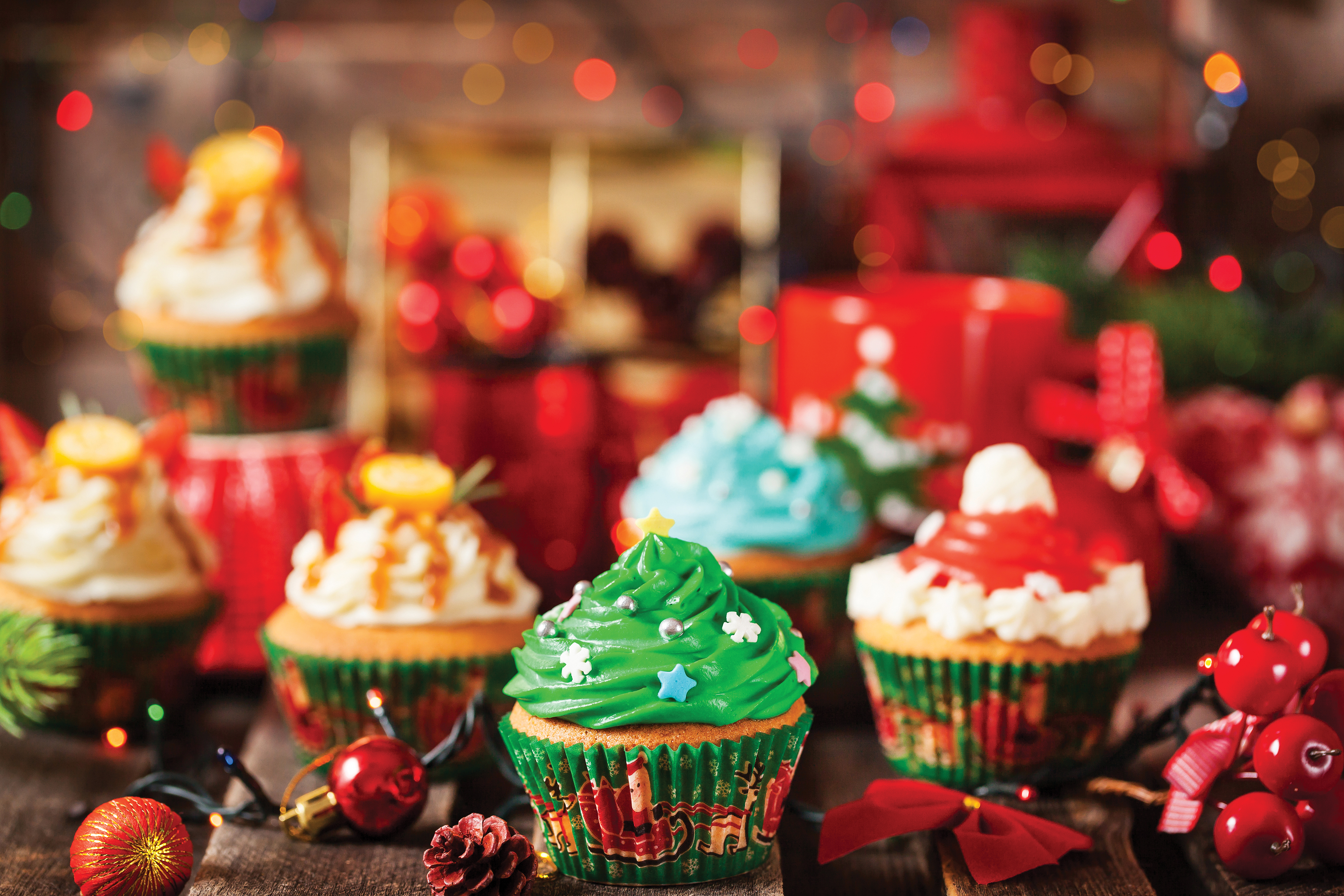 Vanilla Holiday Cupcakes